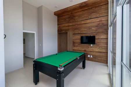 Apartamento à venda com 45m², 2 quartos e 1 vaga Apartamento à venda com 45m², 2 quartos e 1 vagaEspaço de Jogos