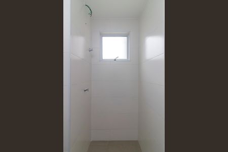 Apartamento à venda com 45m², 2 quartos e 1 vaga Apartamento à venda com 45m², 2 quartos e 1 vagaBanheiro