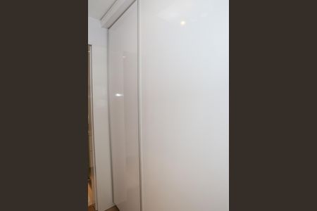 Apartamento à venda com 101m², 3 quartos e 2 vagas Apartamento à venda com 101m², 3 quartos e 2 vagasSuíte