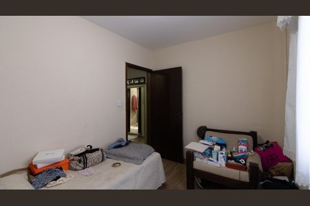 Casa à venda com 135m², 3 quartos e 3 vagas Casa à venda com 135m², 3 quartos e 3 vagasQuarto 2