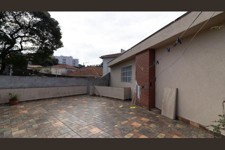 Casa à venda com 135m², 3 quartos e 3 vagas Casa à venda com 135m², 3 quartos e 3 vagasVaranda