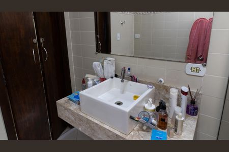 Casa à venda com 135m², 3 quartos e 3 vagas Casa à venda com 135m², 3 quartos e 3 vagasBanheiro 1