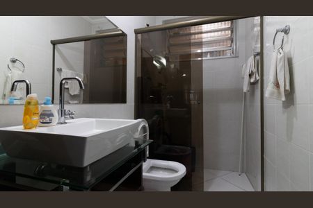 Casa à venda com 135m², 3 quartos e 3 vagas Casa à venda com 135m², 3 quartos e 3 vagasBanheiro 2