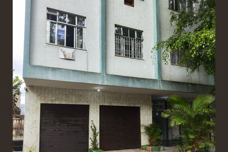 Apartamento à venda com 80m², 2 quartos e 1 vagaFachada e portaria