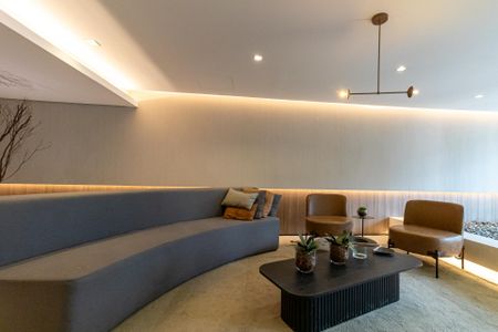 Studio para alugar com 25m², 1 quarto e sem vaga Studio para alugar com 25m², 1 quarto e sem vagaHall de Entrada