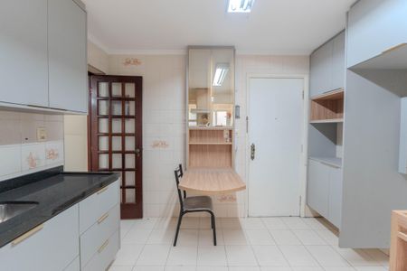 Apartamento à venda com 116m², 4 quartos e 1 vagaCozinha