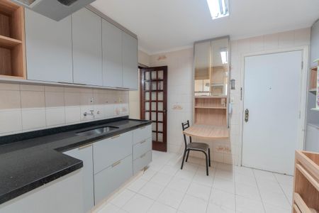 Apartamento à venda com 116m², 4 quartos e 1 vagaCozinha