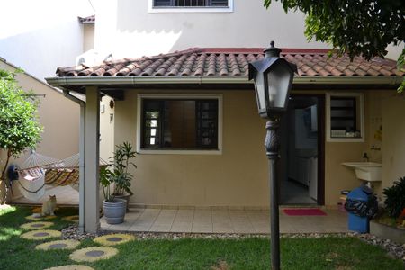 Casa à venda com 292m², 5 quartos e 4 vagasÁrea Externa
