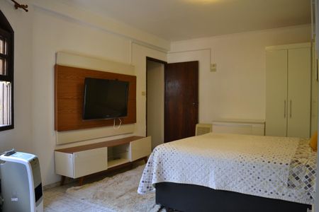 Casa à venda com 292m², 5 quartos e 4 vagasEdícula