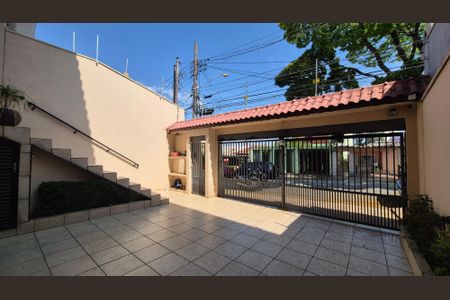 Casa à venda com 292m², 5 quartos e 4 vagas Casa à venda com 292m², 5 quartos e 4 vagasGaragem