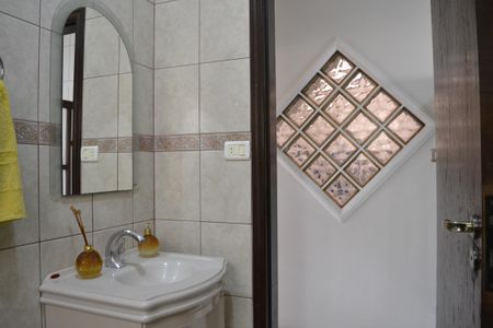 Casa à venda com 292m², 5 quartos e 4 vagasLavabo