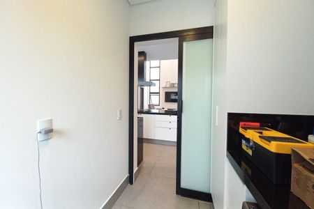 Casa de condomínio à venda com 229m², 3 quartos e 4 vagas Casa de condomínio à venda com 229m², 3 quartos e 4 vagasÁrea de Serviço