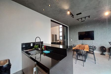 Casa de condomínio à venda com 229m², 3 quartos e 4 vagas Casa de condomínio à venda com 229m², 3 quartos e 4 vagasÁrea comum - Churrasqueira