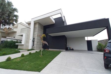 Casa de condomínio à venda com 229m², 3 quartos e 4 vagas Casa de condomínio à venda com 229m², 3 quartos e 4 vagasFachada do Prédio