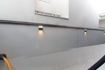 Vista da sala  de casa de condomínio à venda com 3 quartos, 229m² em Swiss Park, Campinas