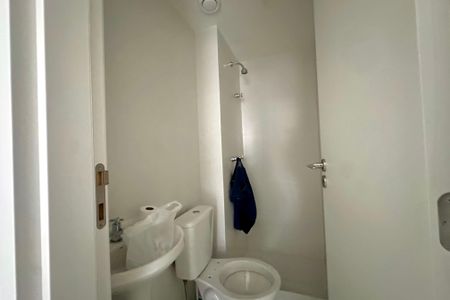 Apartamento à venda com 166m², 3 quartos e 2 vagas Apartamento à venda com 166m², 3 quartos e 2 vagasBanheiro de Serviço