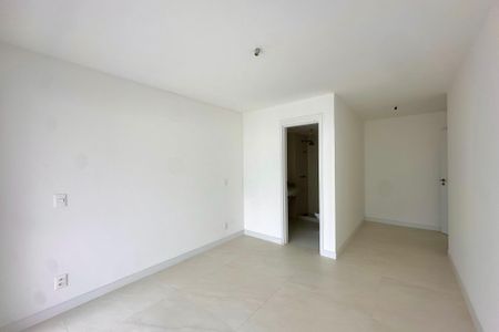 Apartamento à venda com 166m², 3 quartos e 2 vagas Apartamento à venda com 166m², 3 quartos e 2 vagas Suite 3