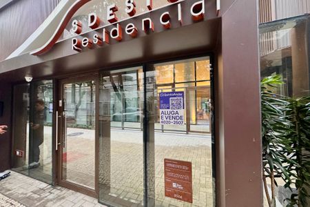 Apartamento à venda com 166m², 3 quartos e 2 vagas Apartamento à venda com 166m², 3 quartos e 2 vagasPlaquinha instalada