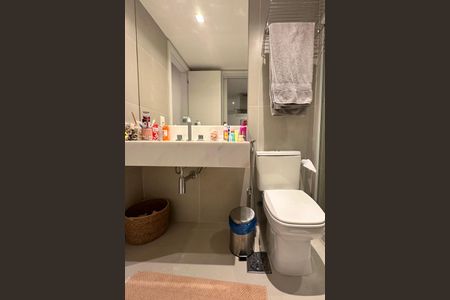 Apartamento à venda com 89m², 2 quartos e 1 vagaBanheiro Social