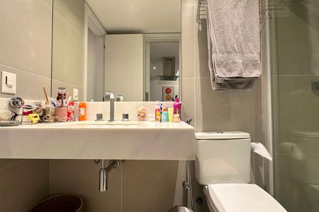 Apartamento à venda com 89m², 2 quartos e 1 vagaBanheiro Social