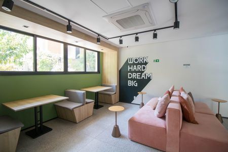 Apartamento à venda com 32m², 1 quarto e sem vaga Apartamento à venda com 32m², 1 quarto e sem vagaÁrea comum