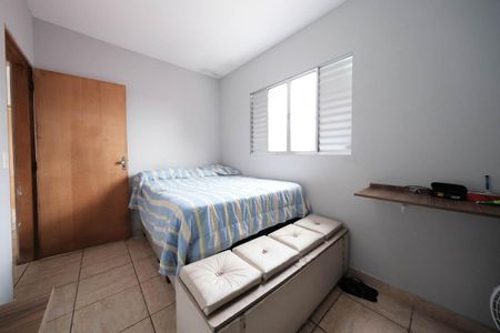 Casa à venda com 200m², 3 quartos e 2 vagasSuíte 2