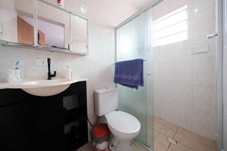 Casa à venda com 200m², 3 quartos e 2 vagasBanheiro da Suíte 2