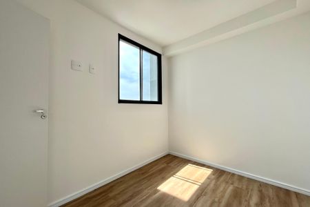 Quarto 1 de apartamento à venda com 2 quartos, 35m² em Vila Mira, São Paulo
