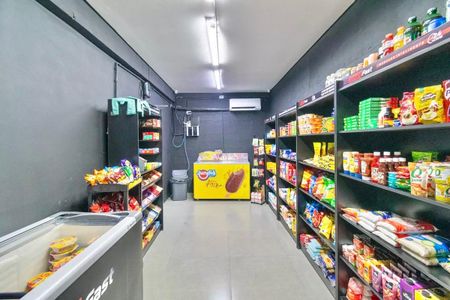 Apartamento à venda com 35m², 2 quartos e sem vaga Apartamento à venda com 35m², 2 quartos e sem vagaÁrea comum - Mercado