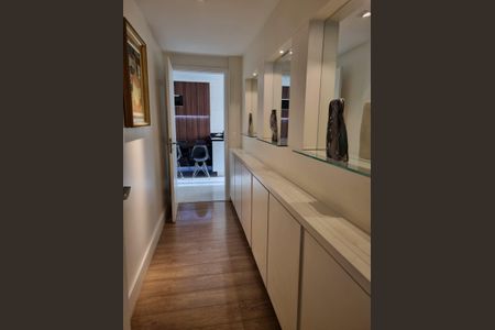 Apartamento à venda com 293m², 3 quartos e 4 vagasCorredor