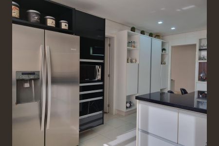 Apartamento à venda com 293m², 3 quartos e 4 vagasCozinha