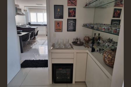 Apartamento à venda com 293m², 3 quartos e 4 vagasDetalhe cozinha