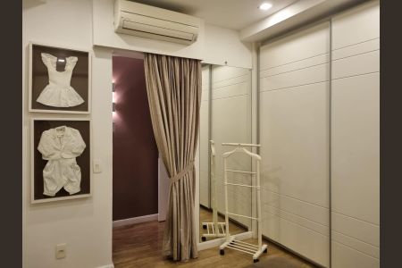 Apartamento à venda com 293m², 3 quartos e 4 vagasCloset