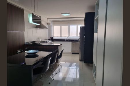Apartamento à venda com 293m², 3 quartos e 4 vagasCozinha