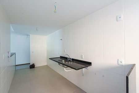 Apartamento à venda com 80m², 2 quartos e 1 vaga