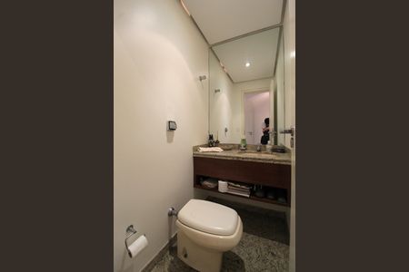 Lavabo de apartamento à venda com 4 quartos, 169m² em Indianópolis, São Paulo