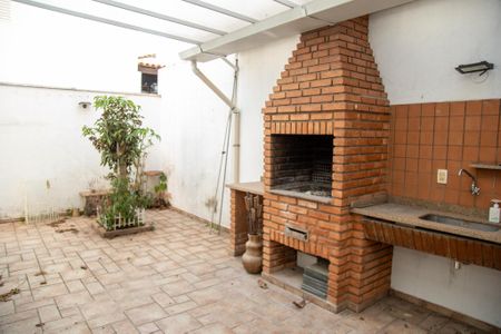 Casa de condomínio à venda com 174m², 3 quartos e 2 vagasÁrea gourmet