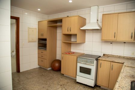 Casa de condomínio à venda com 174m², 3 quartos e 2 vagasCozinha