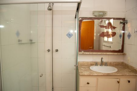 Casa de condomínio à venda com 174m², 3 quartos e 2 vagasBanheiro da Suíte 3