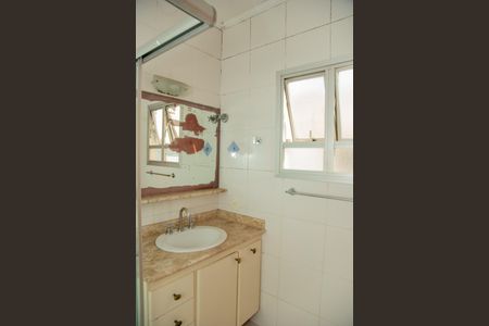 Casa de condomínio à venda com 174m², 3 quartos e 2 vagasBanheiro da Suíte 3