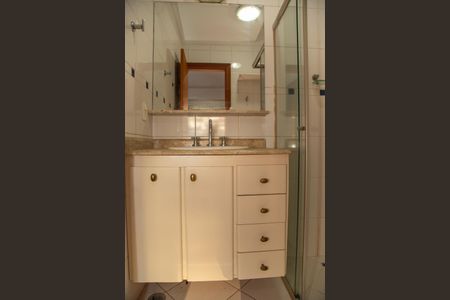 Casa de condomínio à venda com 174m², 3 quartos e 2 vagasBanheiro da Suíte 2