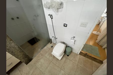 Casa à venda com 564m², 7 quartos e 4 vagasBanheiro da Suíte 4