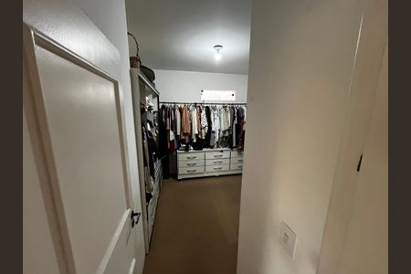 Casa à venda com 564m², 7 quartos e 4 vagasCloset da suíte 4