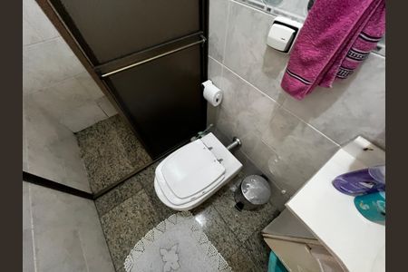 Casa à venda com 564m², 7 quartos e 4 vagasBanheiro da Suíte 2