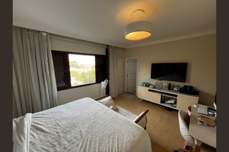 Casa à venda com 564m², 7 quartos e 4 vagasSuíte 4