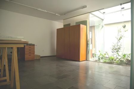 Casa para alugar com 4 quartos, 200m² em Moema, São Paulo