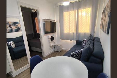 Apartamento à venda com 36m², 2 quartos e sem vaga Apartamento à venda com 36m², 2 quartos e sem vagaSala