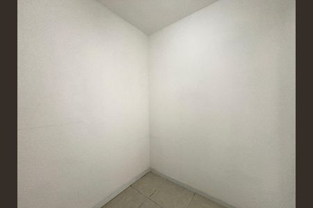 Apartamento à venda com 100m², 3 quartos e 2 vagas Apartamento à venda com 100m², 3 quartos e 2 vagasQuarto de Serviço