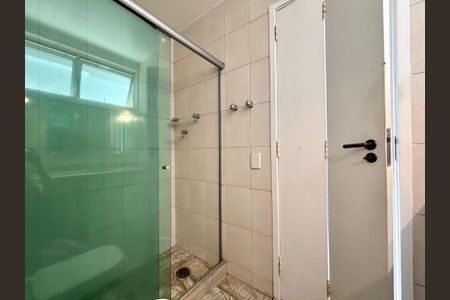 Apartamento à venda com 100m², 3 quartos e 2 vagas Apartamento à venda com 100m², 3 quartos e 2 vagasBanheiro da Suíte