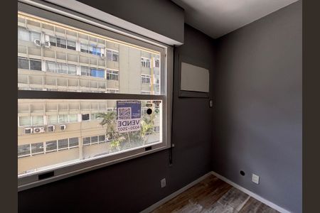 Apartamento à venda com 100m², 3 quartos e 2 vagas Apartamento à venda com 100m², 3 quartos e 2 vagasPlaca